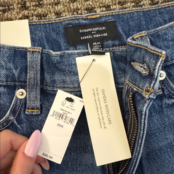 Banana Republic Women's Straight Leg Blue Jeans - Picture 2 of 3